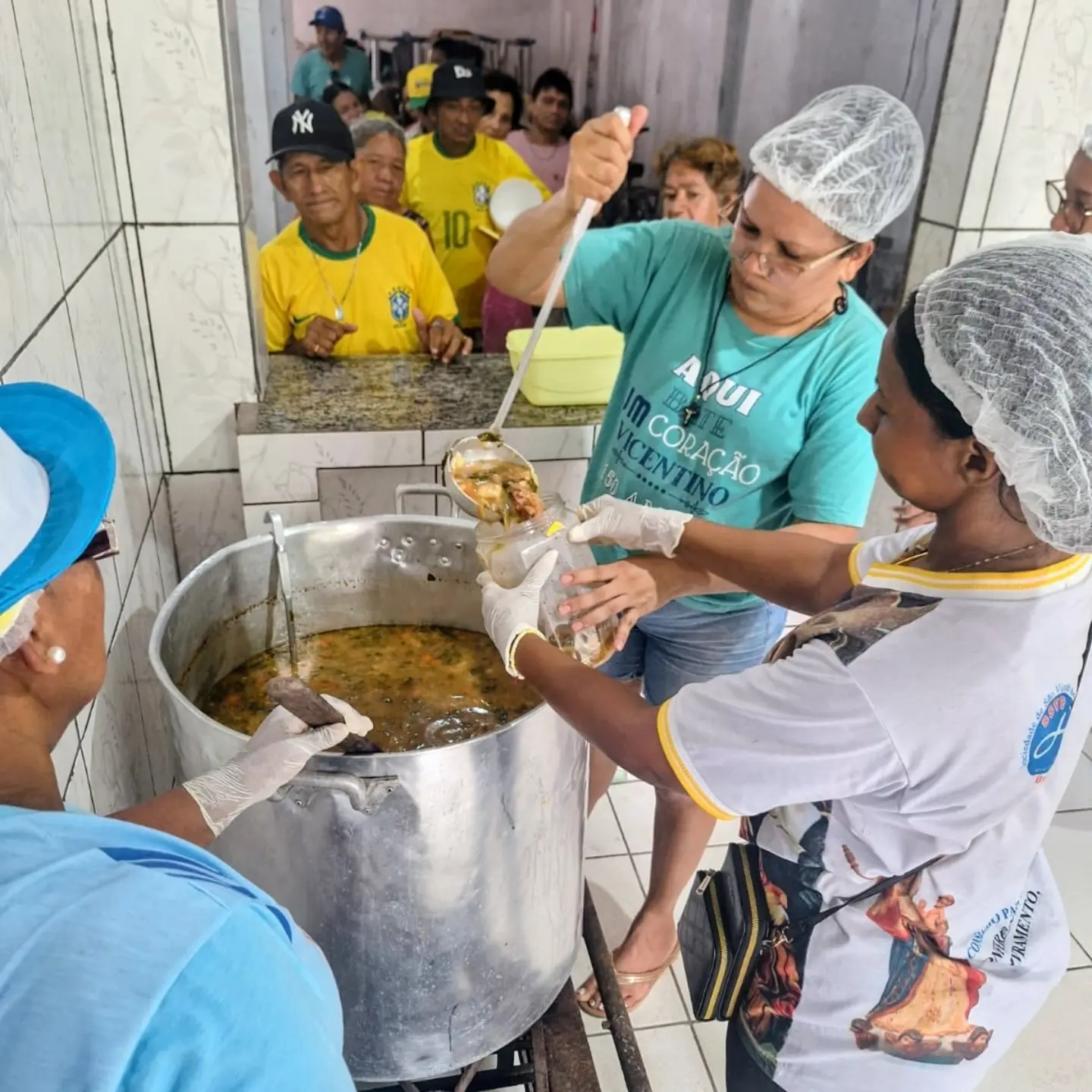 Servir com amor transforma vidas!